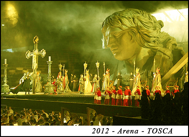 2012 - Arena - TOSCA